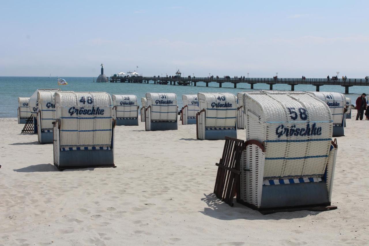 Ferienwohnungen Im Haus Strandburg Grömitz Exterior foto