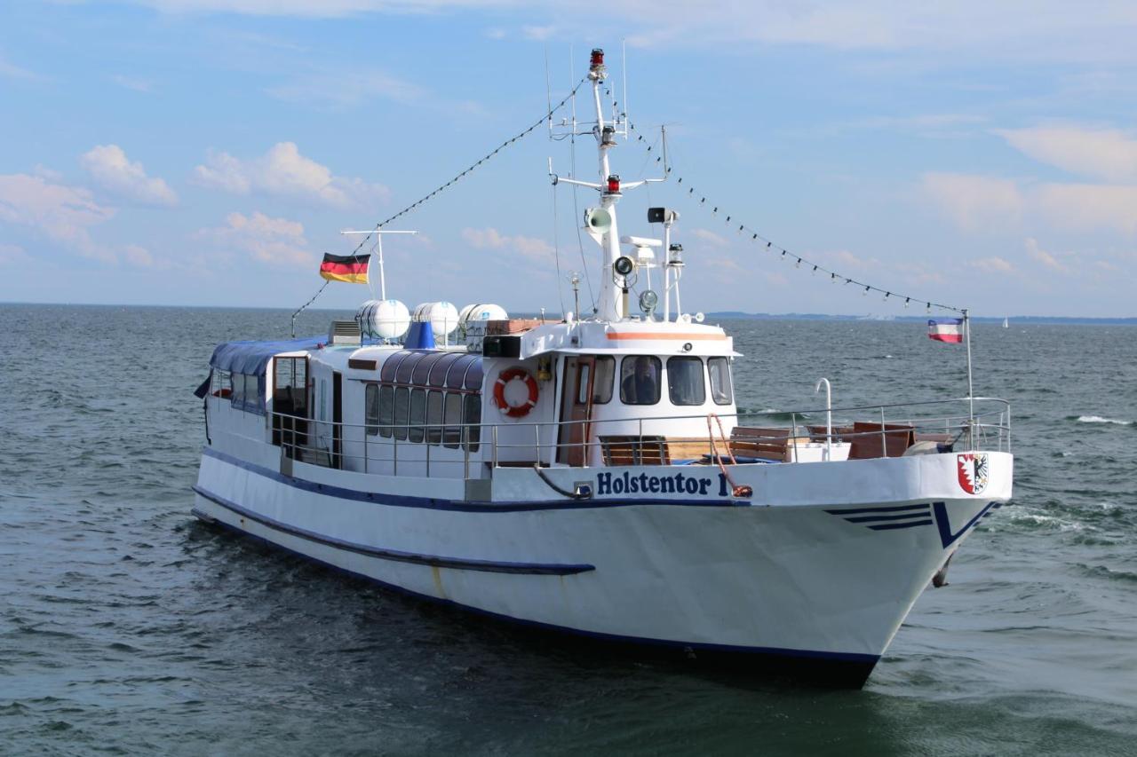 Ferienwohnungen Im Haus Strandburg Grömitz Exterior foto