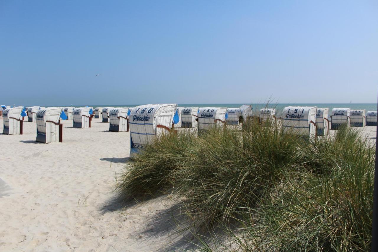 Ferienwohnungen Im Haus Strandburg Grömitz Exterior foto